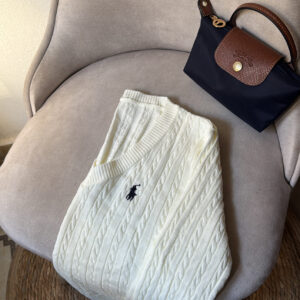 Cable-Knit V-Neck Sweater – White