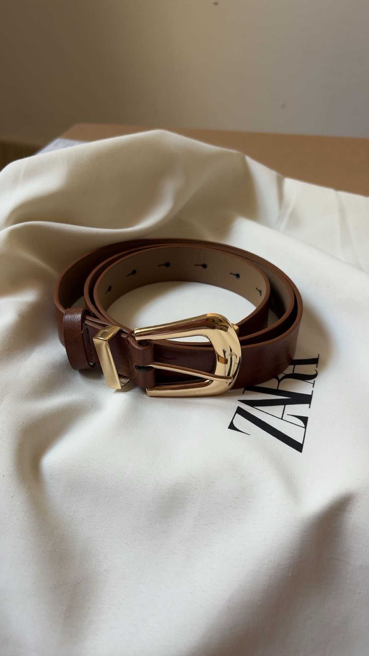 Classic Brown Leather Belt – Gold Buckle