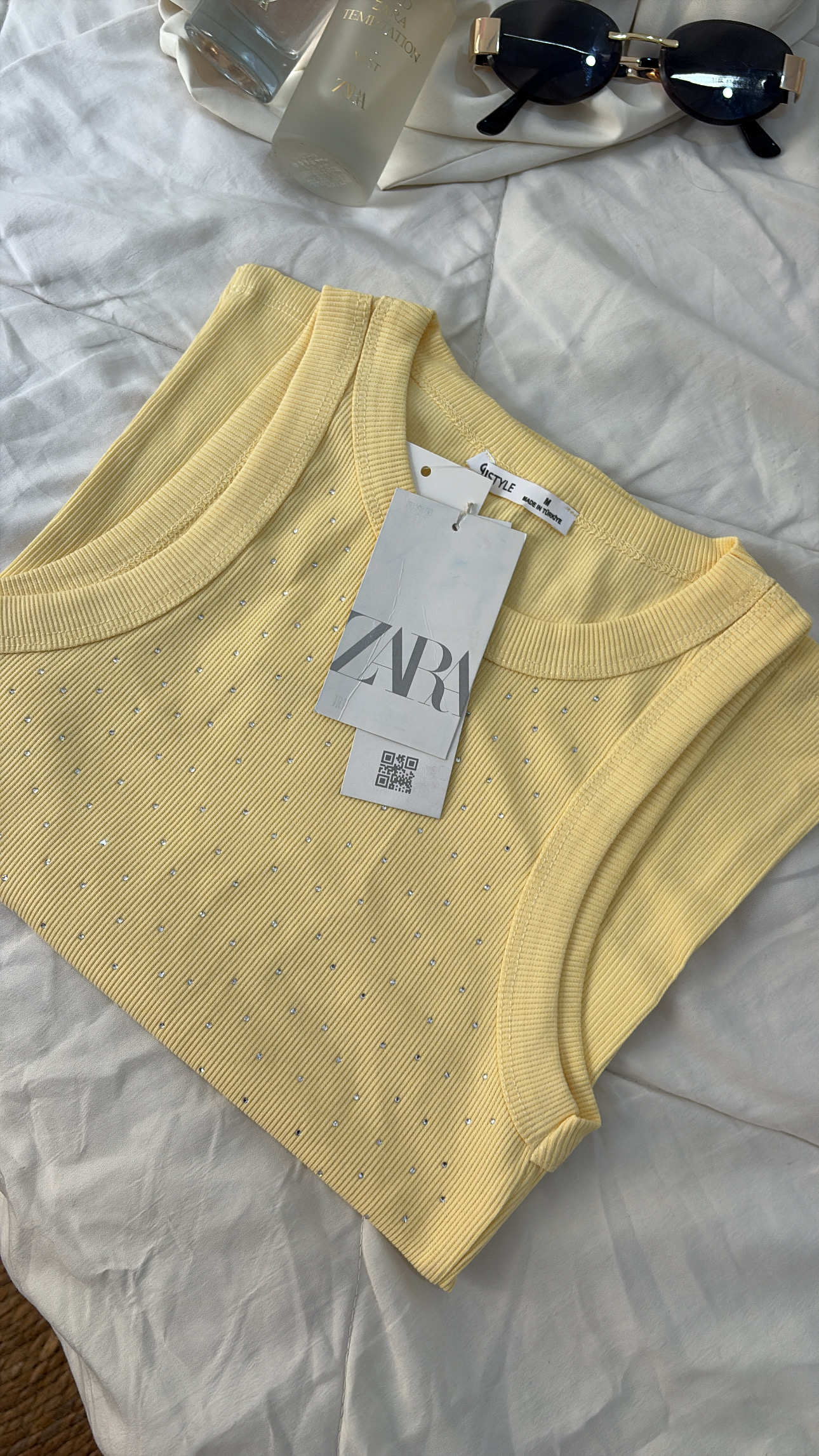 Yellow Ribbed Rhinestone Tank Top ✨