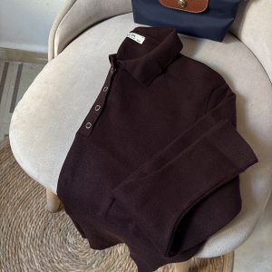 Classic Collar Knit Top-brown