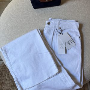 White Straight\-Leg Denim